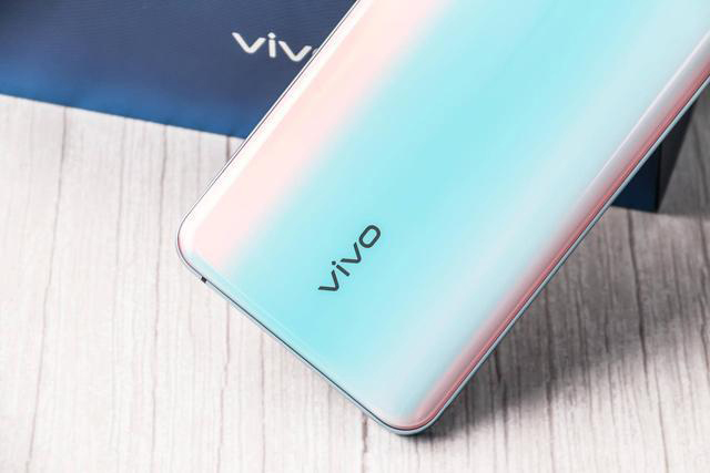 vivo S5手机好用吗?