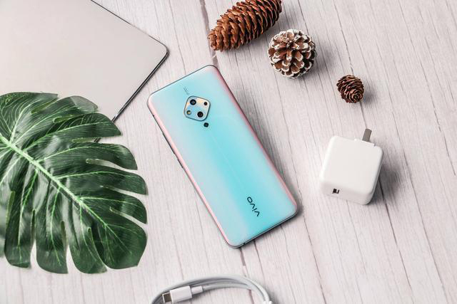 vivo S5手机好用吗?